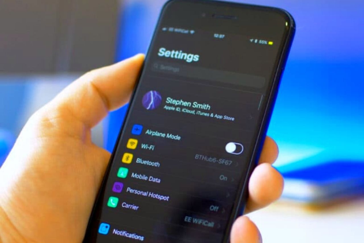 How To Activate The Dark Mode And Put The iPhone Completely Black