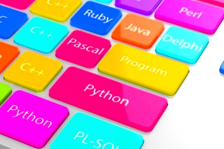 10 Best Programming Languages to Learn in 2020