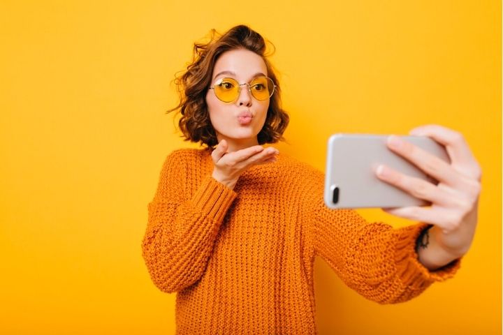 Should You Buy Likes On TikTok? A Guide To The Pros and Cons