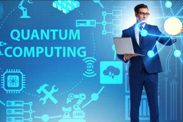 Quantum Computing: What It Is and 7 Ways It Helps Businesses