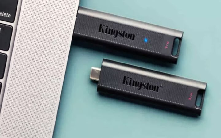 These USB Sticks Are Better Than A SATA SSD For Gaming