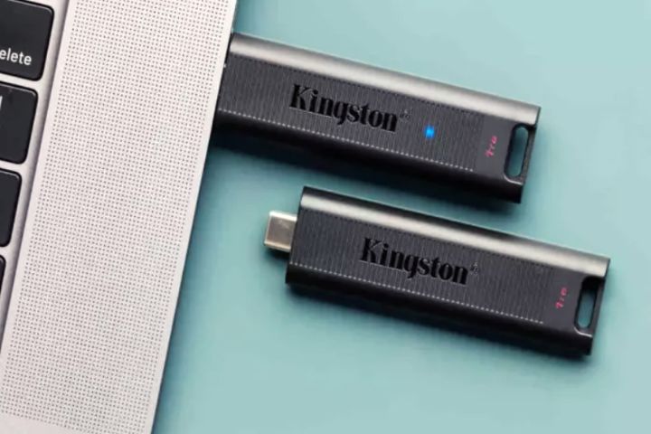 These USB Sticks Are Better Than A SATA SSD For Gaming